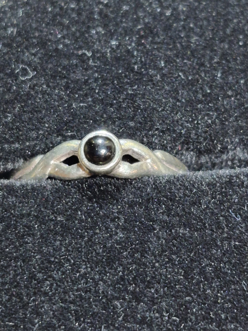 Solid 925 Sterling Silver Celtic Knot Black Onyx Infinity Ring Size 6.75
